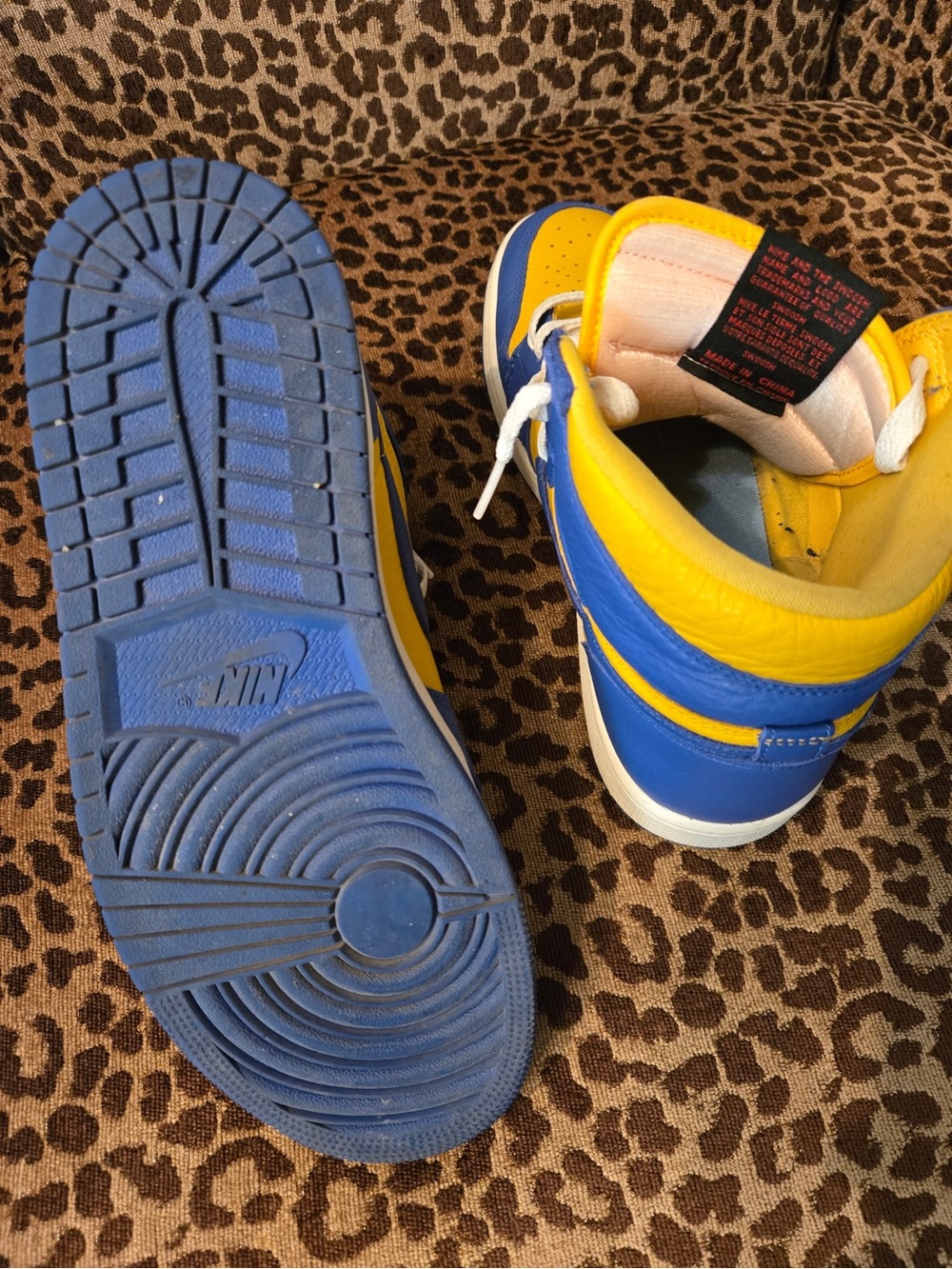 Nike High-Top Sneakers in Blue and Yellow - Picture 10 of 11